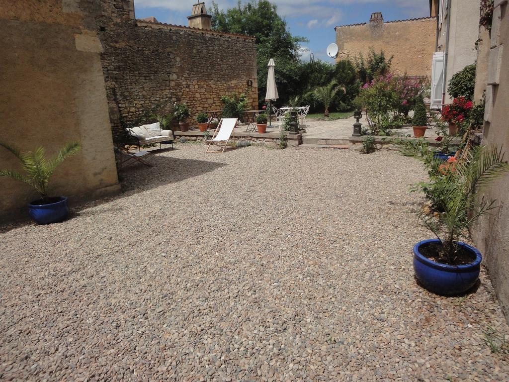 Les Appartements D Artiste De La Villa Du 15 - Restaurant La Maison - Piscine Chauffee Les Eyzies Exterior foto